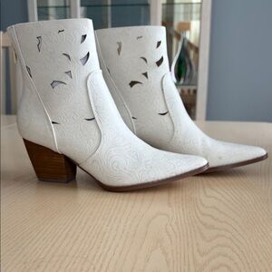 Coconuts by Matisse White Embossed Ankle Boots